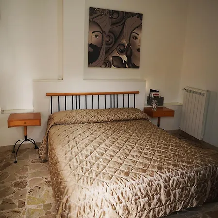 לינה וארוחת בוקר Finestra Sui Ponti 3*